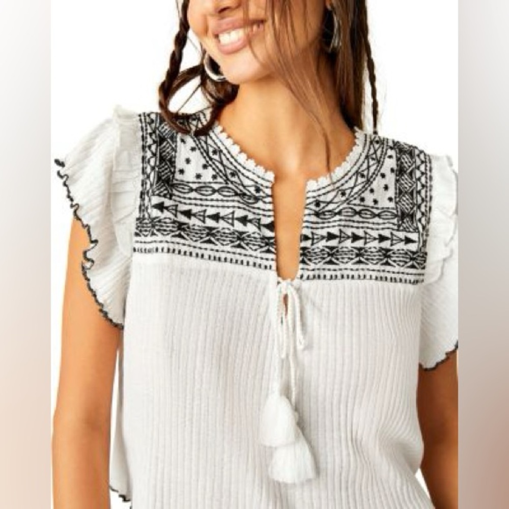 Free People Embroidered Tassel Tie Front Flutter Sleeve Top Size Large